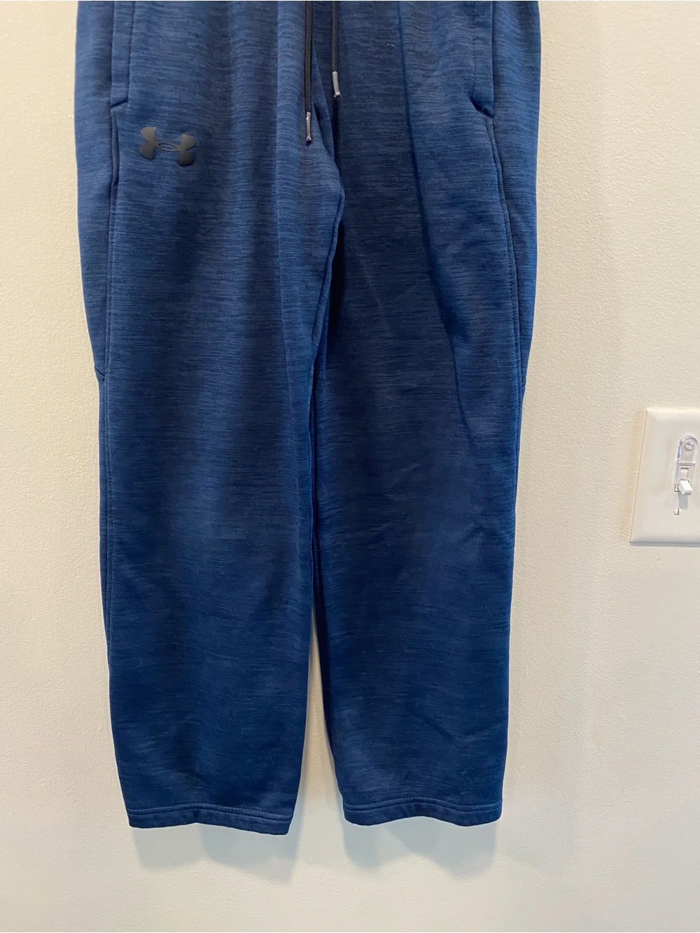 Under Armour fleece lined joggers sweatpants size youth medium blue athletic